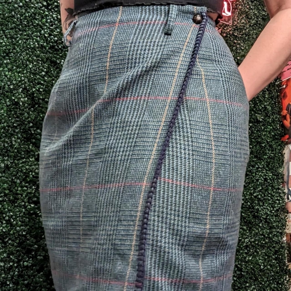 Vintage bushwhacker plaid tartan pencil wrap skirt wool
